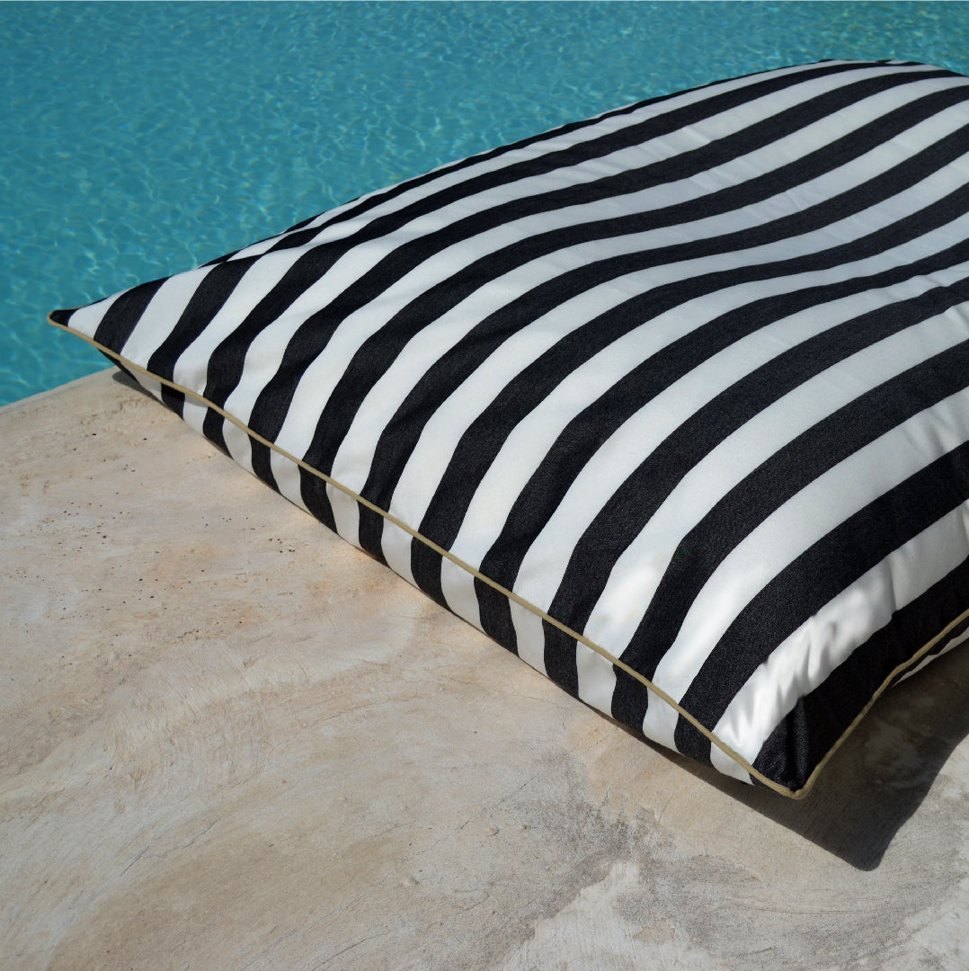 SwimBed, le matelas flottant de luxe